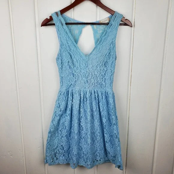 Altar'd State Lovely Powder Blue Jr XS Racer Keyhole Back Lace Lined MIni Dress - Picture 2 of 11